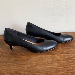 Clarks artisan Heavenly Shine Kitten Heel Pumps